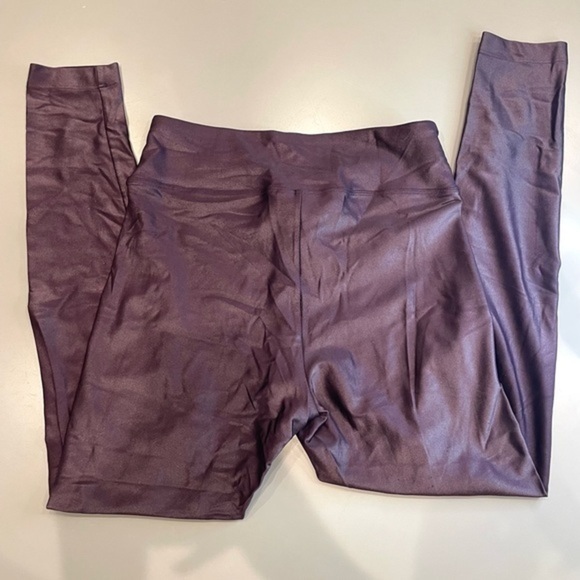 Koral lustrous midrise legging‎ dark plum color Size M. - Picture 3 of 7